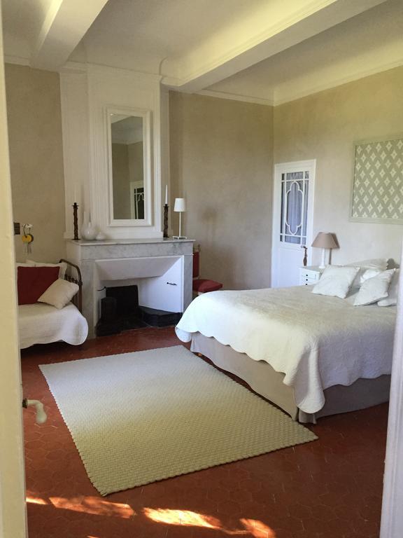 Domaine La Carraire Bed and Breakfast Lauris Buitenkant foto